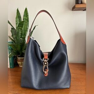 Dooney & Bourke Purse - brand new, never used